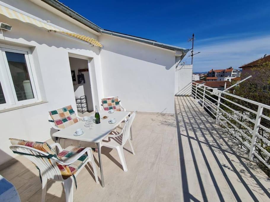 Prostorny Domov V Nejkrasnejsi Casti Chorvatska Apartment Vodice Ngoại thất bức ảnh